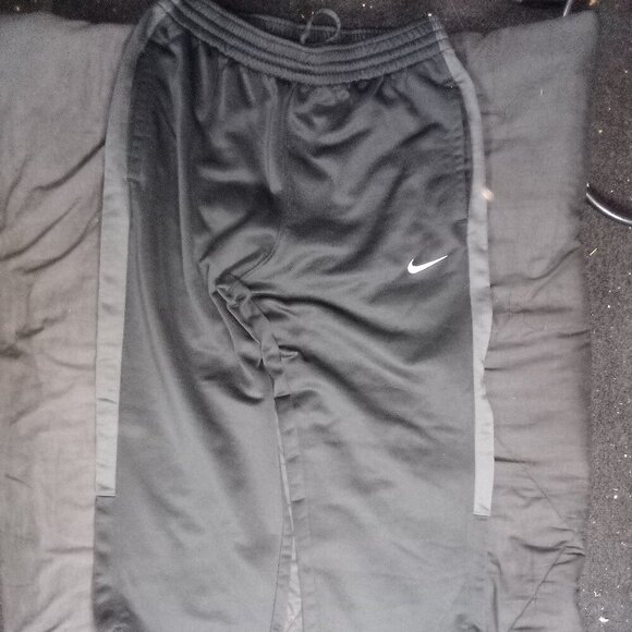 Vintage Y2K Nike Dri-Fit Striped Sweat Pants Joggers Trainers - Picture 2 of 8